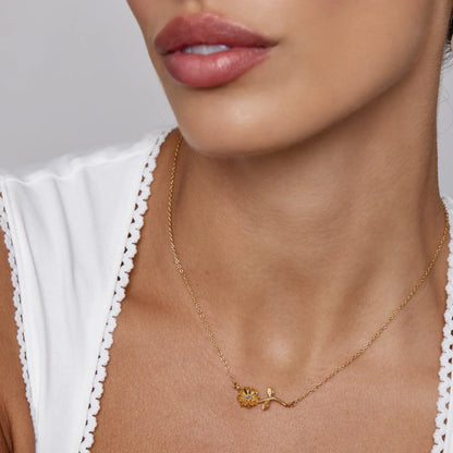 Personalised birth flower necklace close-up — Olivia Jewelry